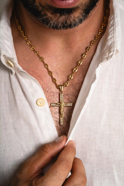 Cadena Gucci Gold Impetu Men - detalle eslabones fondo blanco